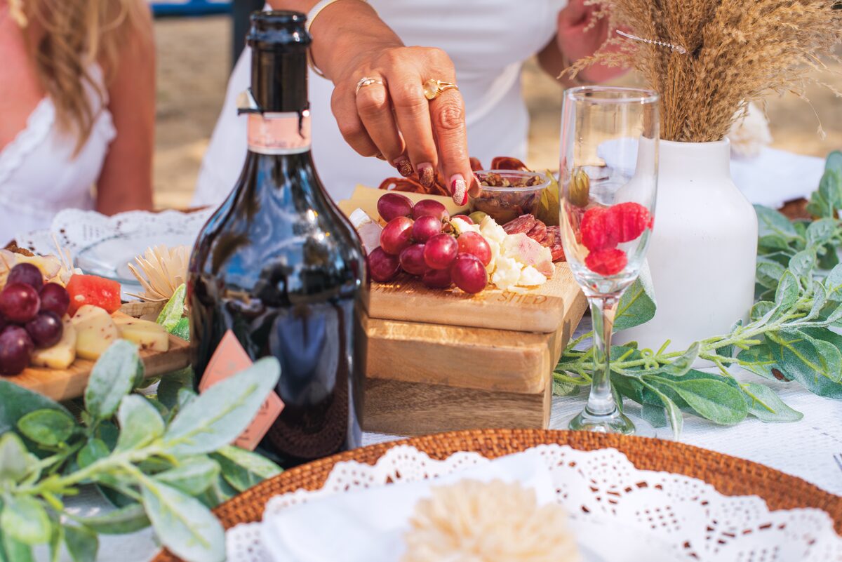 Charcuterie and wine photography by Ernesto Cullari